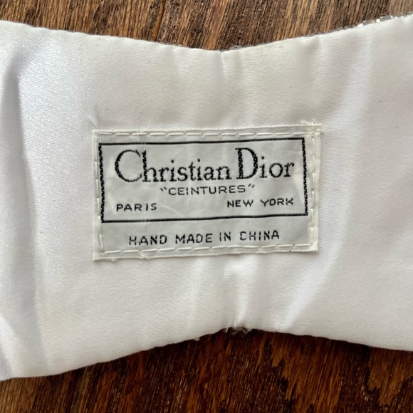 Hand Beaded Christian Dior Ceintures Beaded Sequins Belt White Silver Pink - Picture 4 of 13